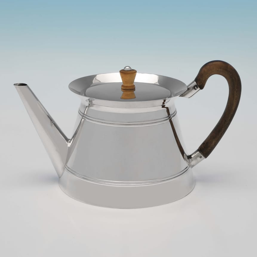 Antique Sterling Silver Teapot - Edward & Noble Haseler Hallmarked In 1913 Birmingham - George V - Image 1