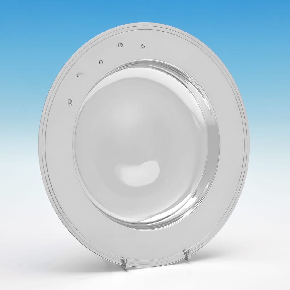 Sterling Silver Armada Dish - Camelot Silverware Ltd., hallmarked in 2005 Sheffield - Elizabeth II