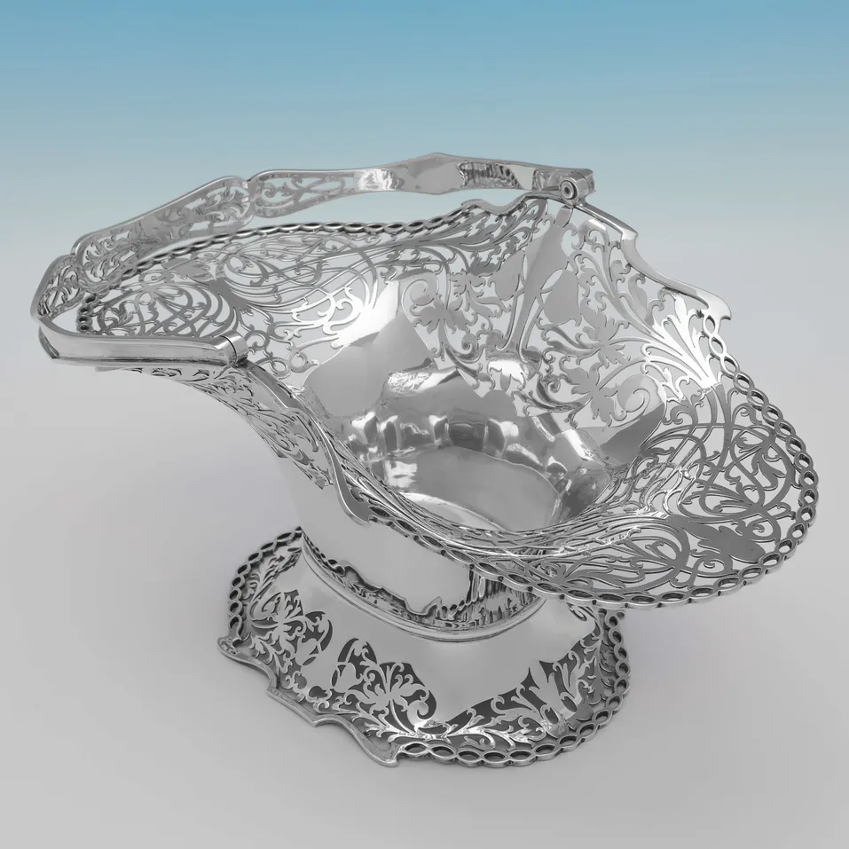 Sterling Silver Basket - Viner's Ltd., hallmarked in 1934 Sheffield - George V - Image 3