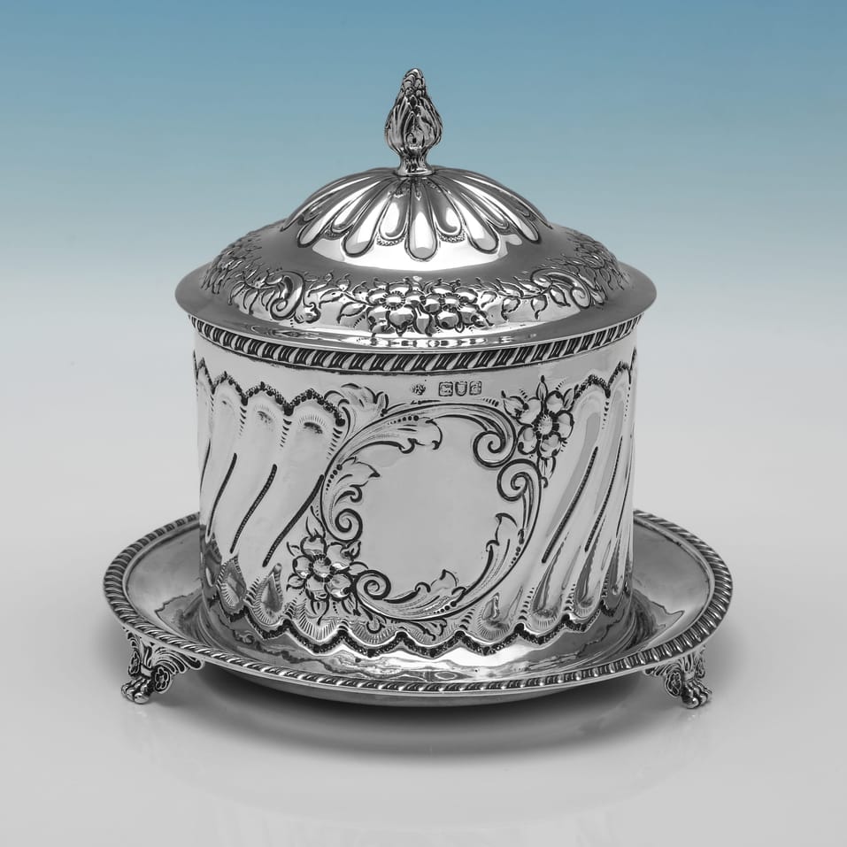 Antique Sterling Silver Biscuit Box - William Hutton, hallmarked in 1899 London - Victorian