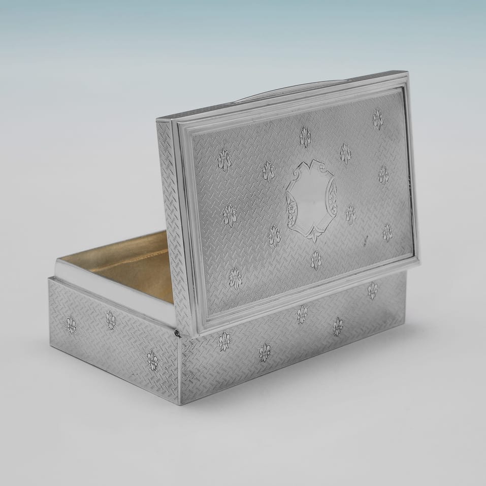 Antique Sterling Silver Box - Finnigans Ltd., hallmarked in 1913 London - George V - Image 4