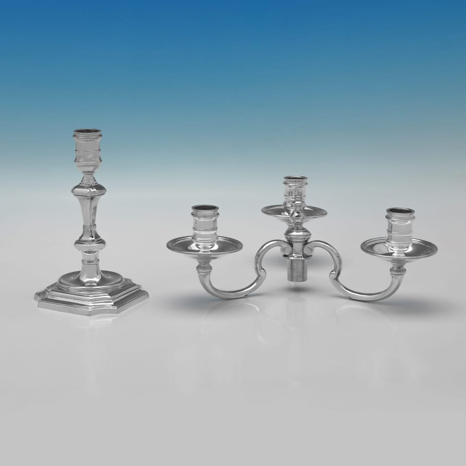 Sterling Silver Pair of Candelabra - J. B. Chatterley & Sons Ltd., hallmarked in 1973 Birmingham - Elizabeth II - Image 4