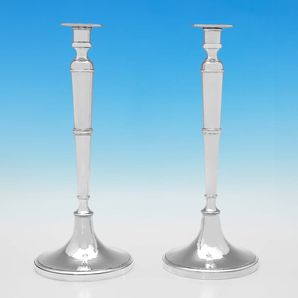 Sterling Silver Pair of Candlesticks - Guild Of Handicrafts, hallmarked in 1976 London - Elizabeth II