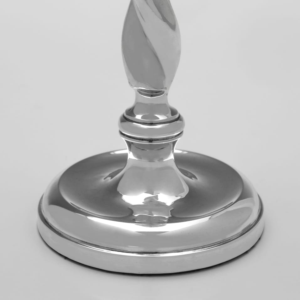 Antique Sterling Silver Pair of Candlesticks - Saunders & Mckenzie, hallmarked in 1924 Birmingham - George V - Image 3