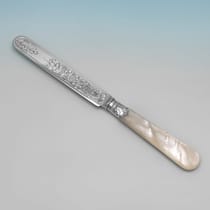 Antique Sterling Silver & Mother of Pearl Child's Set - John Sanderson, hallmarked in 1903 Sheffield - Edwardian - Thumbnail 9