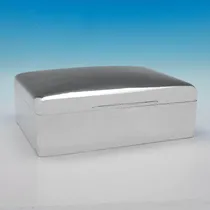 Antique Sterling Silver Cigar Box - William Comyns, hallmarked in 1903 London - Edwardian - Thumbnail 1