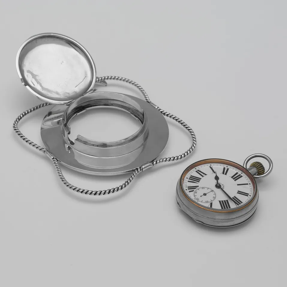Antique Sterling Silver Pocket Watch Stand - Goldsmiths & Silversmiths Co., hallmarked in 1910 London - George V - Image 4