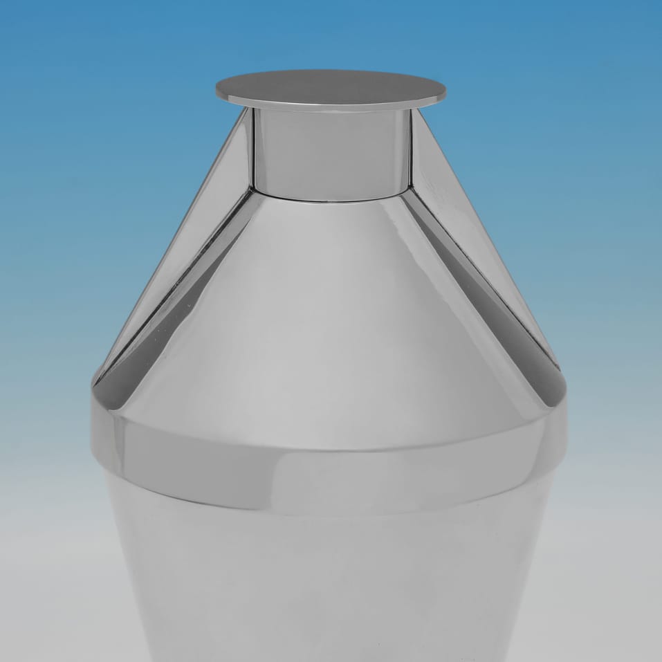 Silver Plate Cocktail Shaker & Glasses Set - made circa 1928 - George V - Image 4