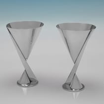 Silver Plate Cocktail Shaker & Glasses Set - made circa 1928 - George V - Thumbnail 5