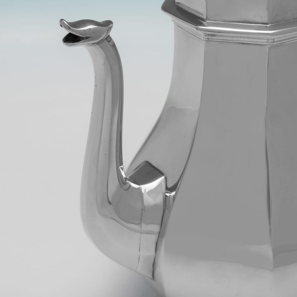 Antique Sterling Silver Octagonal Coffee Pot - Hancocks & Co., hallmarked in 1910 London - George V - Image 5
