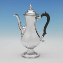 Antique Sterling Silver Coffee Pot - Hester Bateman, hallmarked in 1781 London - George III - Thumbnail 1