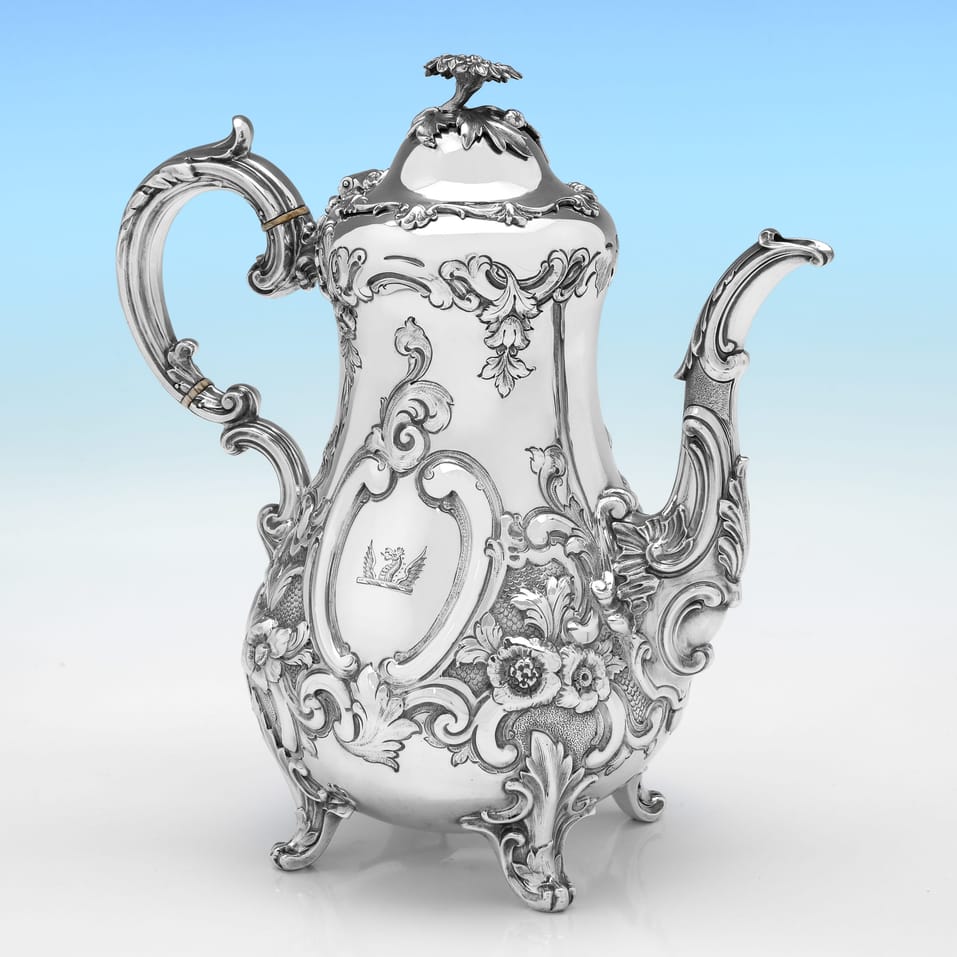 Antique Sterling Silver Coffee Pot - Barnard Brothers, hallmarked in 1856 London - Victorian - Image 2