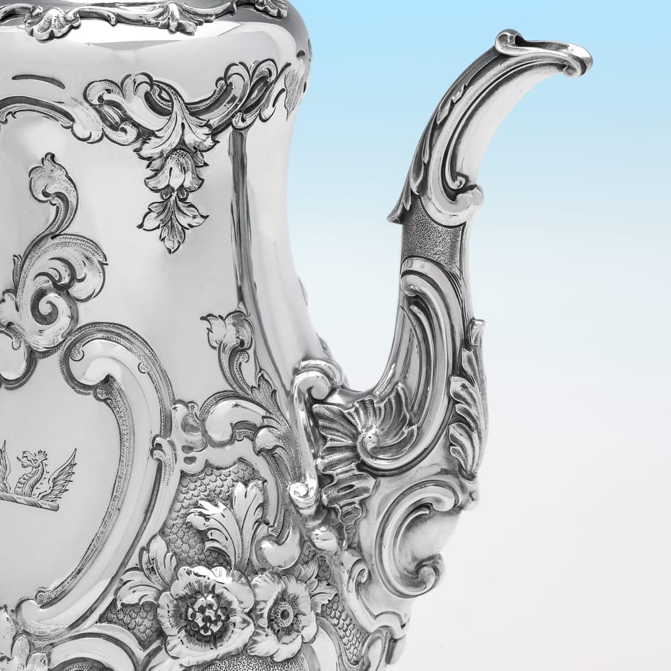 Antique Sterling Silver Coffee Pot - Barnard Brothers, hallmarked in 1856 London - Victorian - Image 4