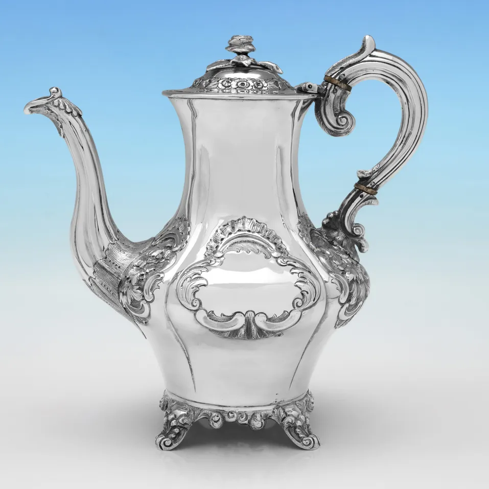 Antique Sterling Silver Coffee pot - John Smyth, hallmarked in 1855 Dublin - Victorian - Image 1