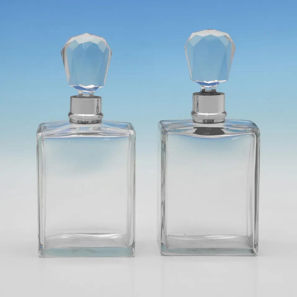 Antique Sterling Silver & Glass Pair of Decanters - Hukin & Heath, hallmarked in 1921 Birmingham - George V