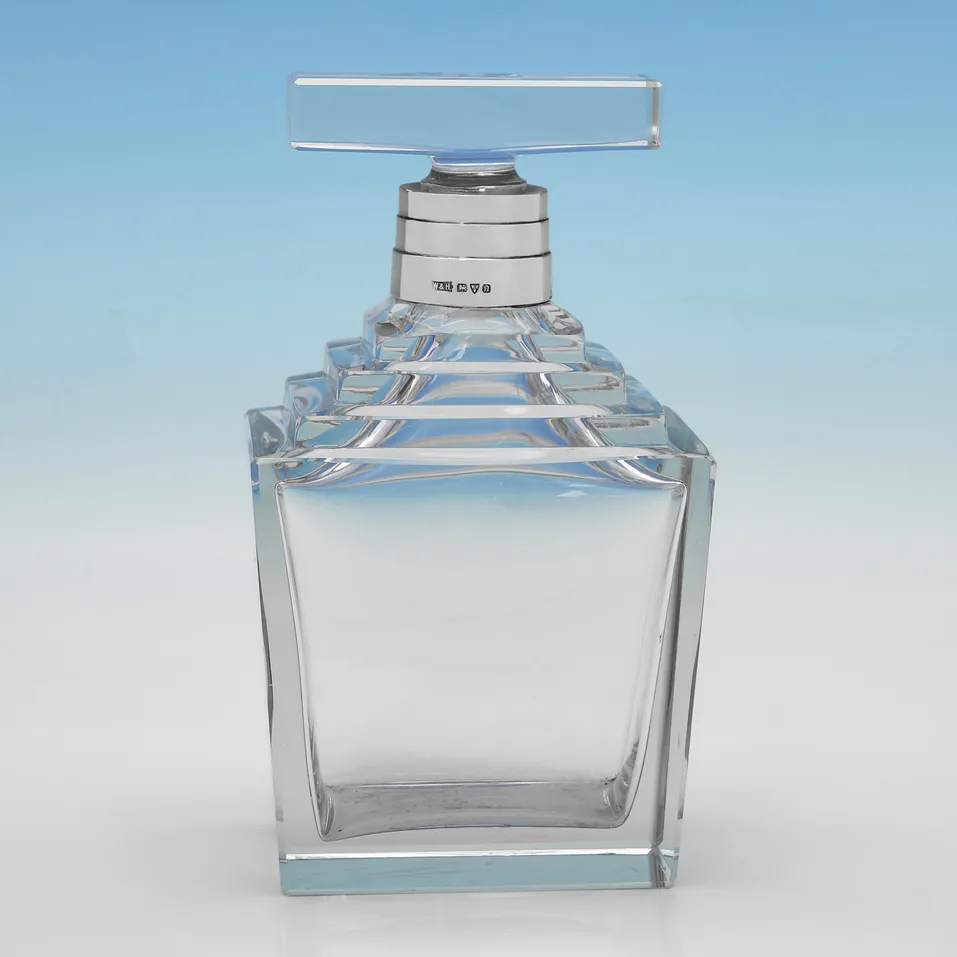 Sterling Silver & Glass Decanter - Walker & Hall, hallmarked in 1938 Chester - George VI - Image 1