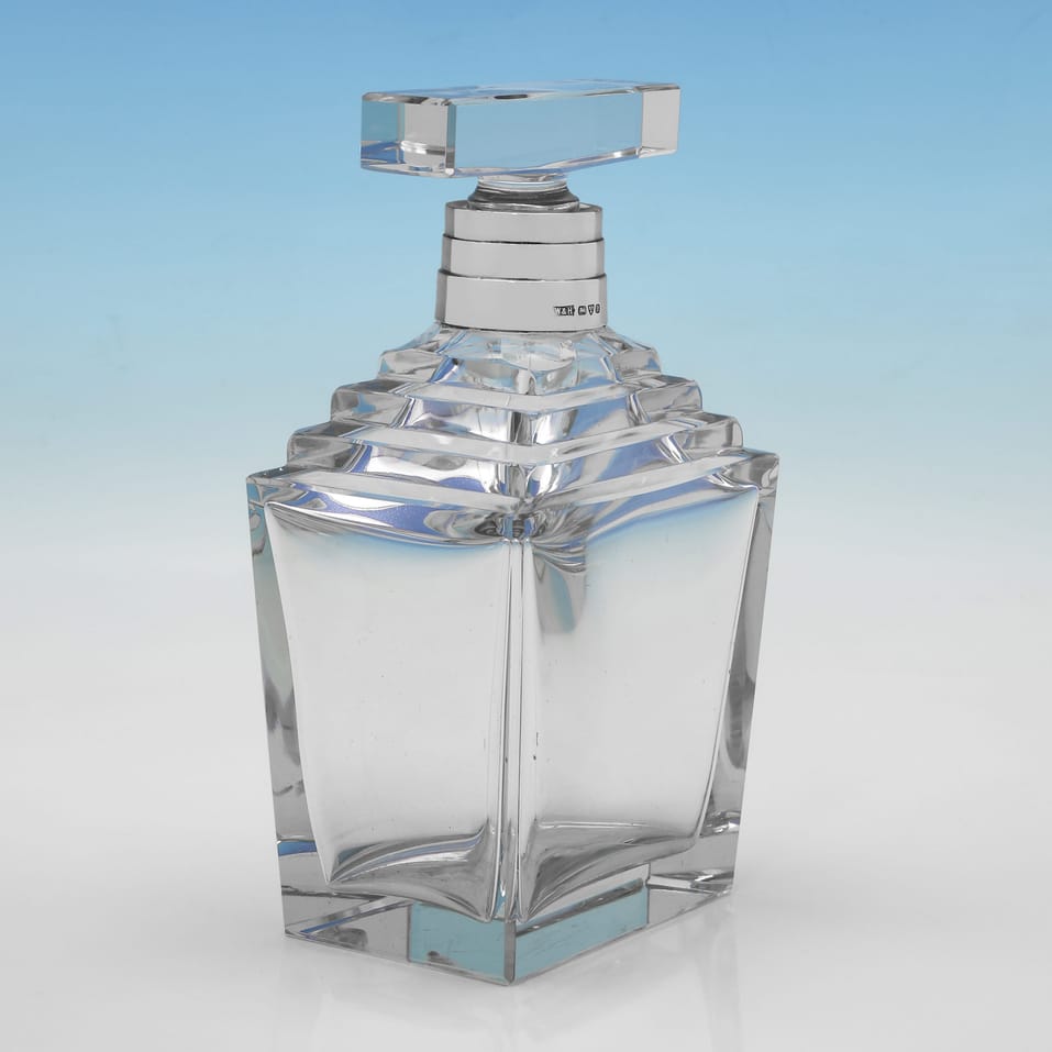 Sterling Silver & Glass Decanter - Walker & Hall, hallmarked in 1938 Chester - George VI - Image 3