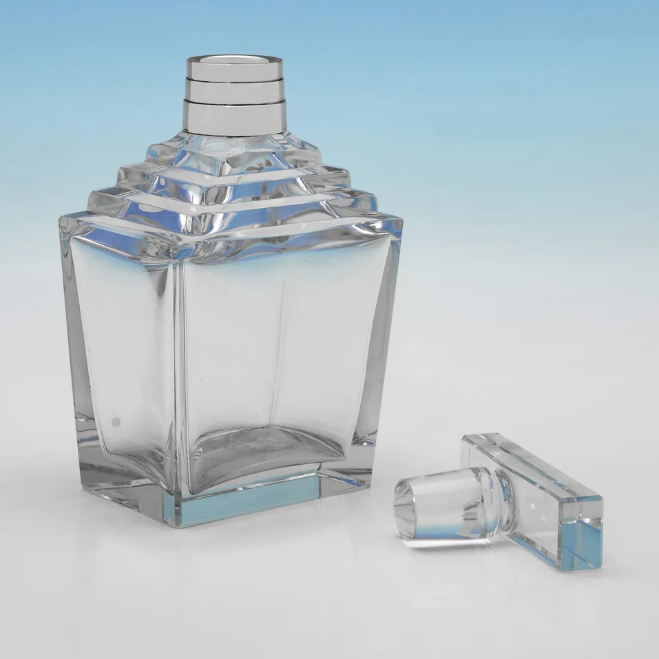 Sterling Silver & Glass Decanter - Walker & Hall, hallmarked in 1938 Chester - George VI - Image 4