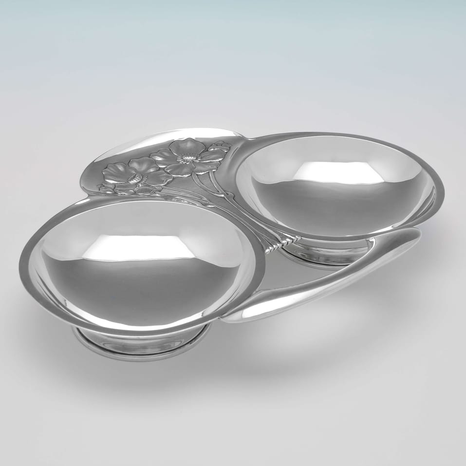 Antique Sterling Silver Art Nouveau Serving Dish - John Round & Son Ltd., hallmarked in 1905 London - Edwardian - Image 3