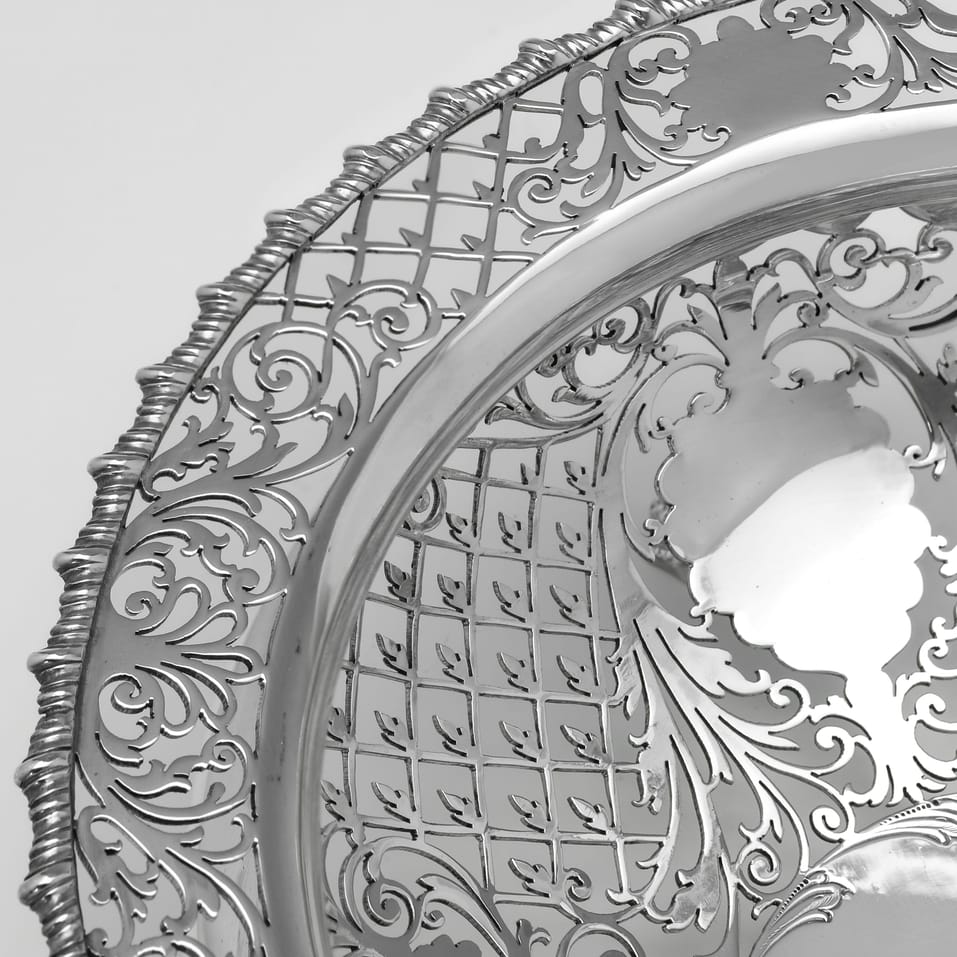 Antique Sterling Silver Pierced Dish - James Dixon & Sons, hallmarked in 1915 Sheffield - George V - Image 4