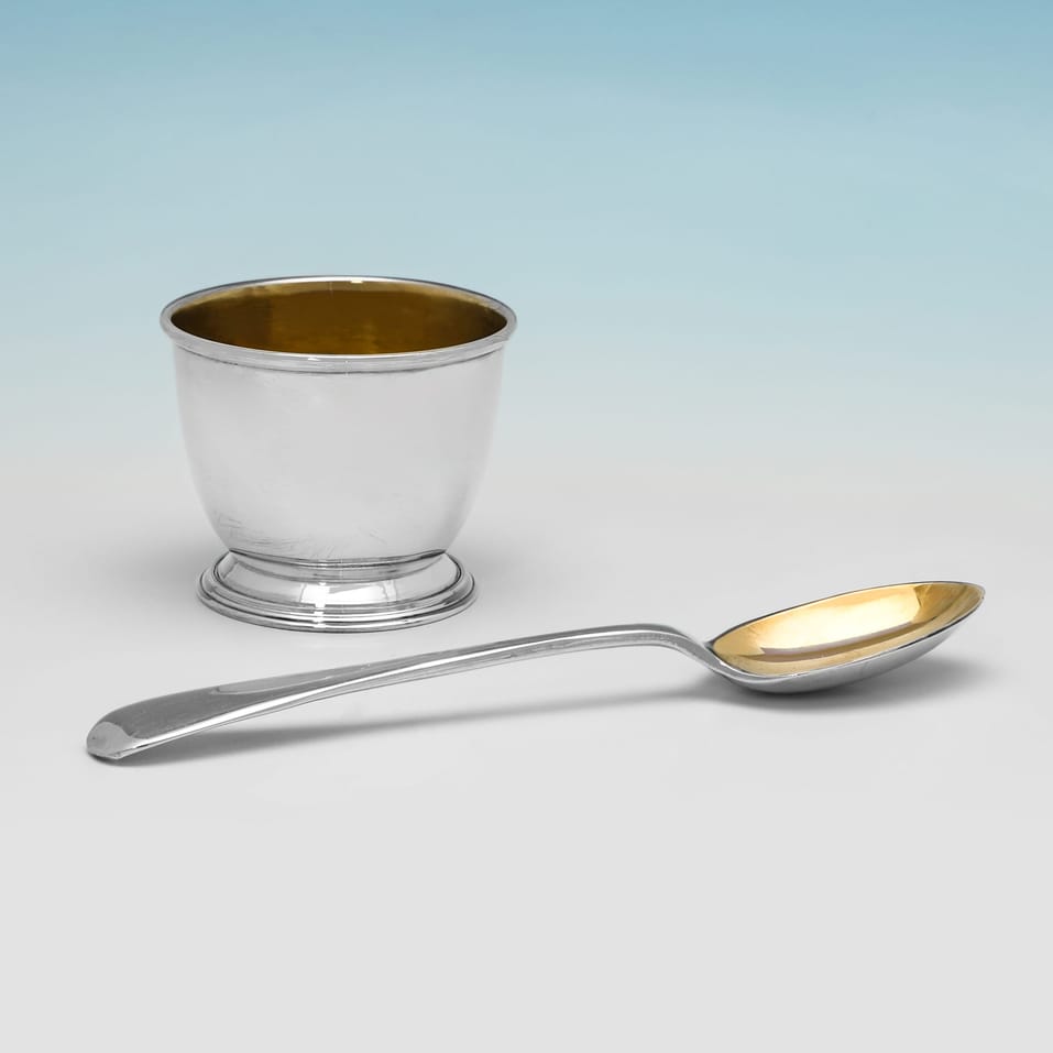Antique Sterling Silver Egg Cup Spoon and Napkin Ring set - Cooper Brothers, hallmarked in 1921 Sheffield - George V - Image 3
