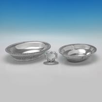 Antique Sterling Silver Entree Dish - James Dixon & Sons, hallmarked in 1874 Sheffield - Victorian - Thumbnail 6