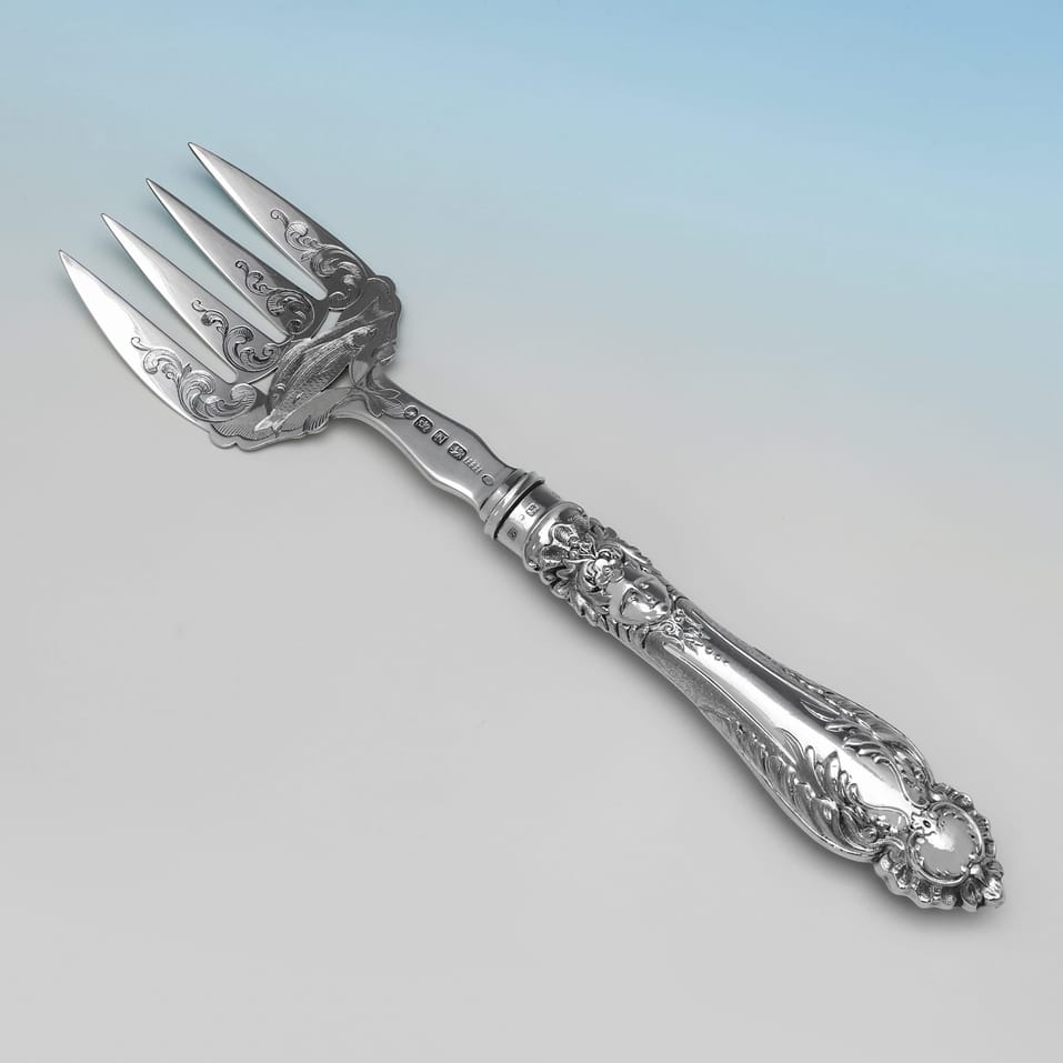 Antique Sterling Silver Pair of Fish Servers - Harrison Brothers & Howson, hallmarked in 1856 Sheffield - Victorian - Image 3