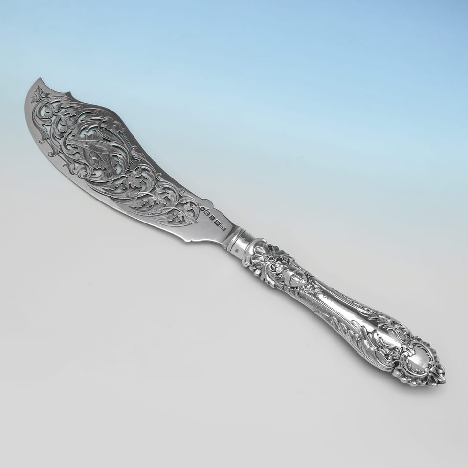 Antique Sterling Silver Pair of Fish Servers - Harrison Brothers & Howson, hallmarked in 1856 Sheffield - Victorian - Image 4