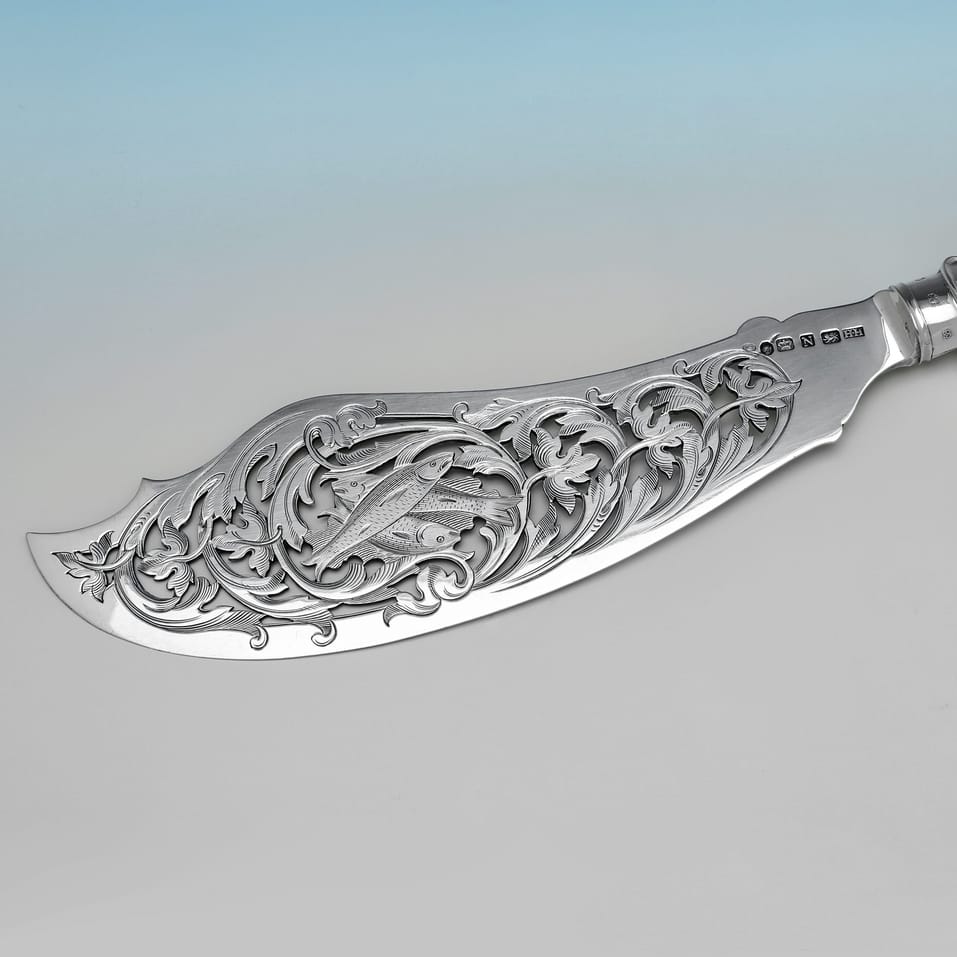 Antique Sterling Silver Pair of Fish Servers - Harrison Brothers & Howson, hallmarked in 1856 Sheffield - Victorian - Image 5
