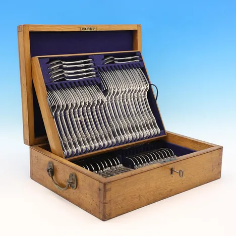 Antique, Edwardian, Sterling Silver 'Queens Pattern Flatware' - Holland, Aldwinckle & Slater, London