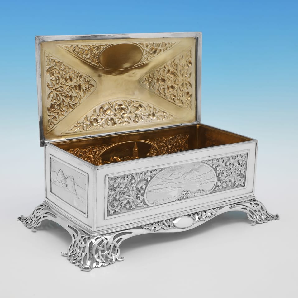 Antique Sterling Silver Presentation Casket - Aird & Thomson, hallmarked in 1910 Glasgow - George V - Image 2