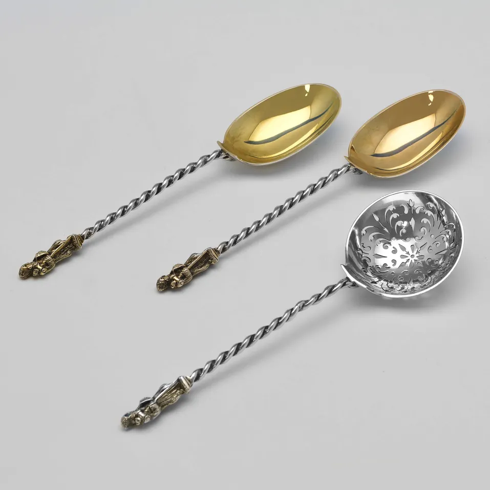 Antique Sterling Silver Fruit Serving Spoons - Aldwinckle & Slater, hallmarked in 1884 London - Victorian - Image 2