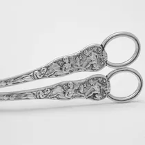 Antique Sterling Silver Pair of Bacchanalian Grape shears - Henry John Lias & Son, hallmarked in 1874 London - Victorian - Thumbnail 3