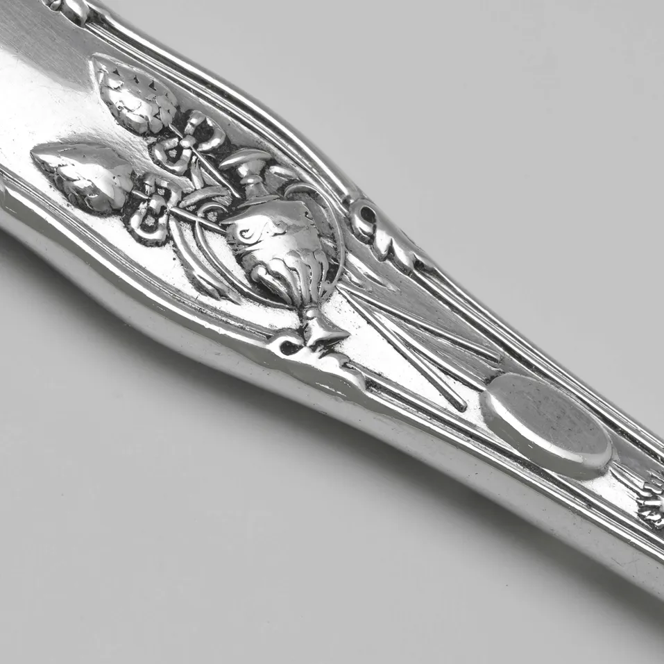 Antique Sterling Silver Pair of Bacchanalian Grape shears - Henry John Lias & Son, hallmarked in 1874 London - Victorian - Image 5