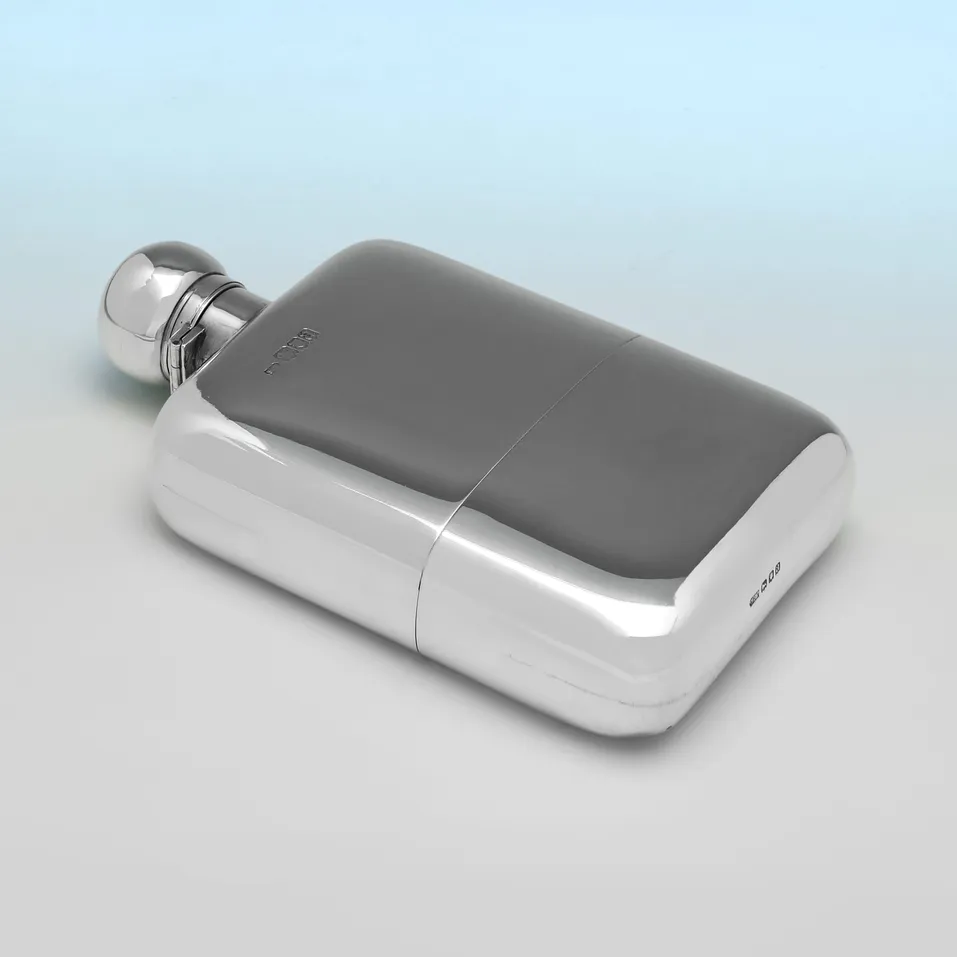 Antique Sterling Silver Hip Flask - Mappin & Webb, hallmarked in 1916 London - George V - Image 3