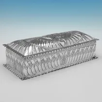 Antique Sterling Silver 'Reynolds Angels' Jewellery Box - John Newton Mappin, hallmarked in 1889 London - Victorian - Thumbnail 1