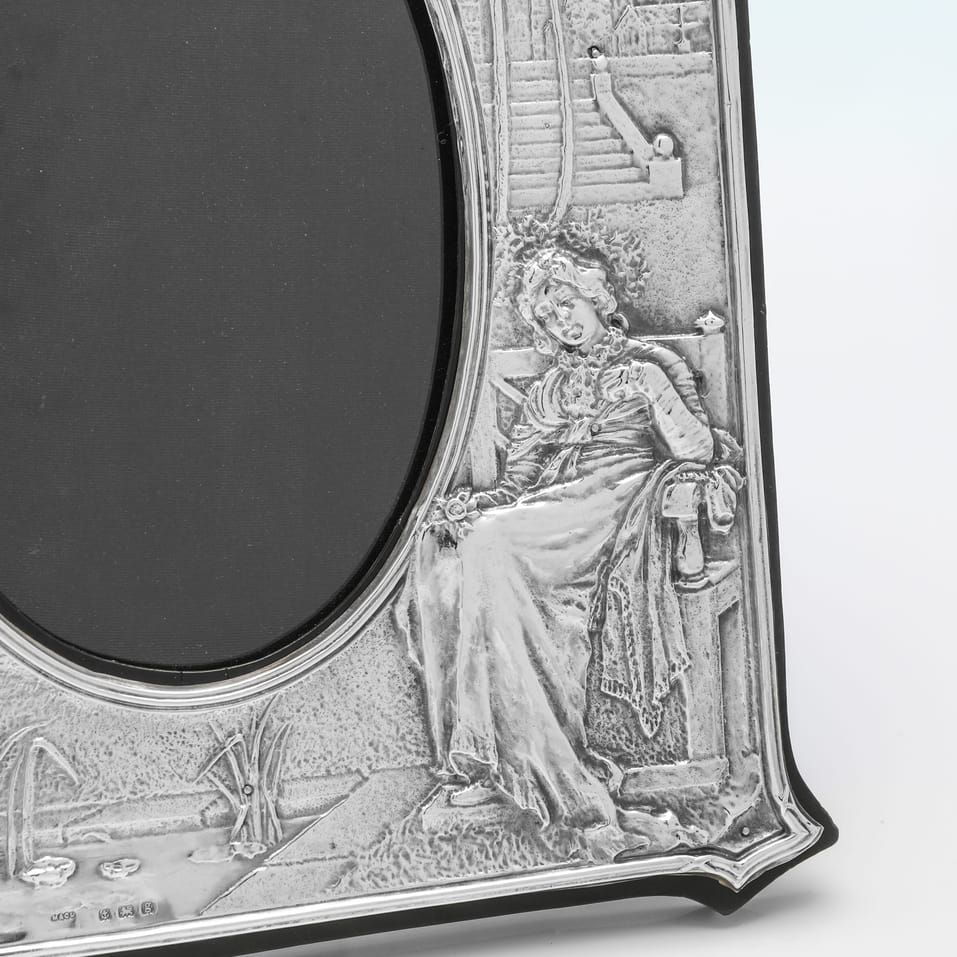 Antique Sterling Silver Photograph Frames - M. & C. Lister Ltd., hallmarked in 1906 Birmingham - Edwardian - Image 2