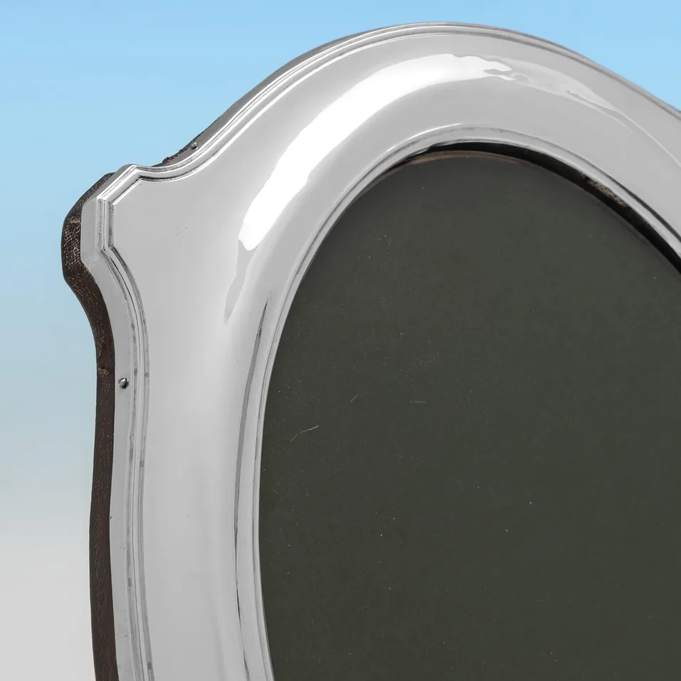 Antique Sterling Silver Photograph Frame - Henry Clifford Davis, hallmarked in 1916 Birmingham - George V - Image 4