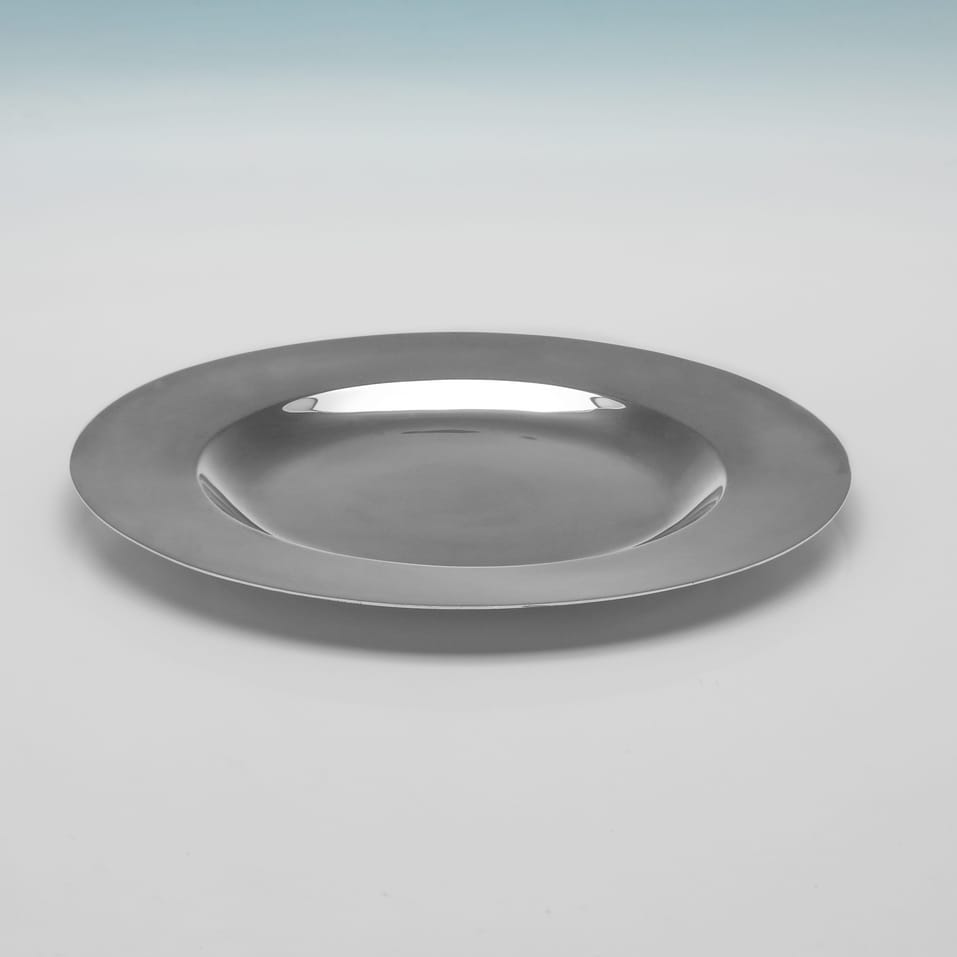 Antique Sterling Silver Set of 12 Plates - Francis Higgins, hallmarked in 1904 London - Edwardian - Image 3