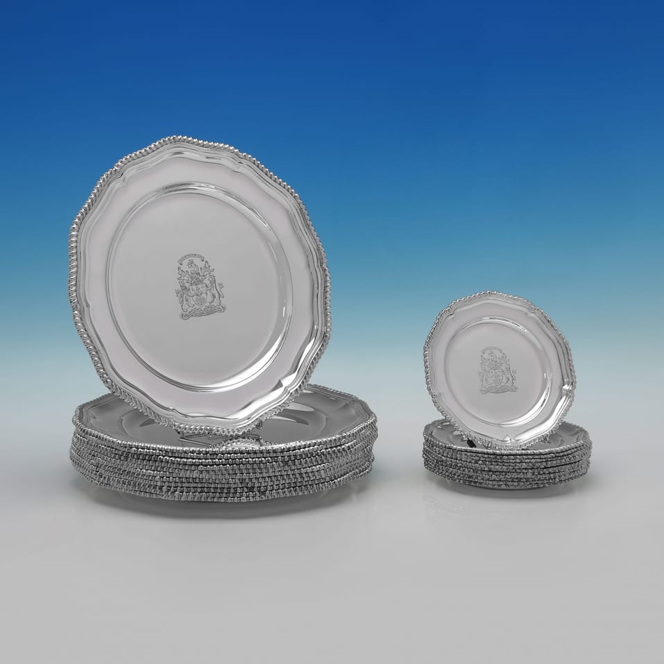 Sterling Silver Set of Dinner Plates & Side Plates - Garrard & Co. Ltd, hallmarked in 1975 Sheffield - Elizabeth II