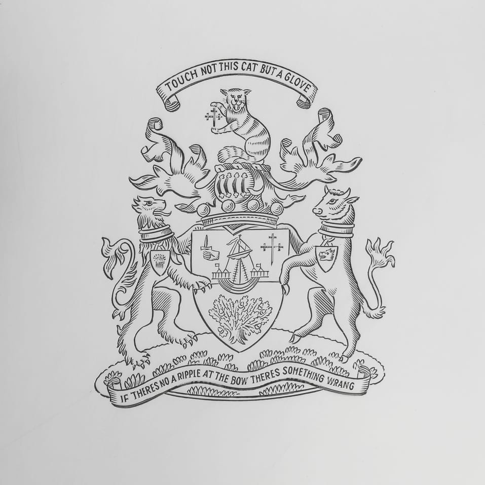 Sterling Silver Set of Dinner Plates & Side Plates - Garrard & Co. Ltd, hallmarked in 1975 Sheffield - Elizabeth II - Image 7