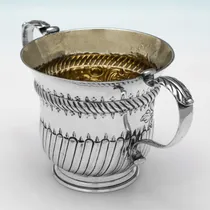 Antique Sterling Silver Porringer - hallmarked in 1749 London - George II - Thumbnail 2