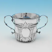Antique Sterling Silver Porringer - William Spackman, hallmarked in 1719 London - George I - Thumbnail 1