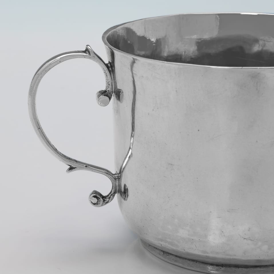 Antique Sterling Silver Porringer - hallmarked in 1688 London - James II - Image 3