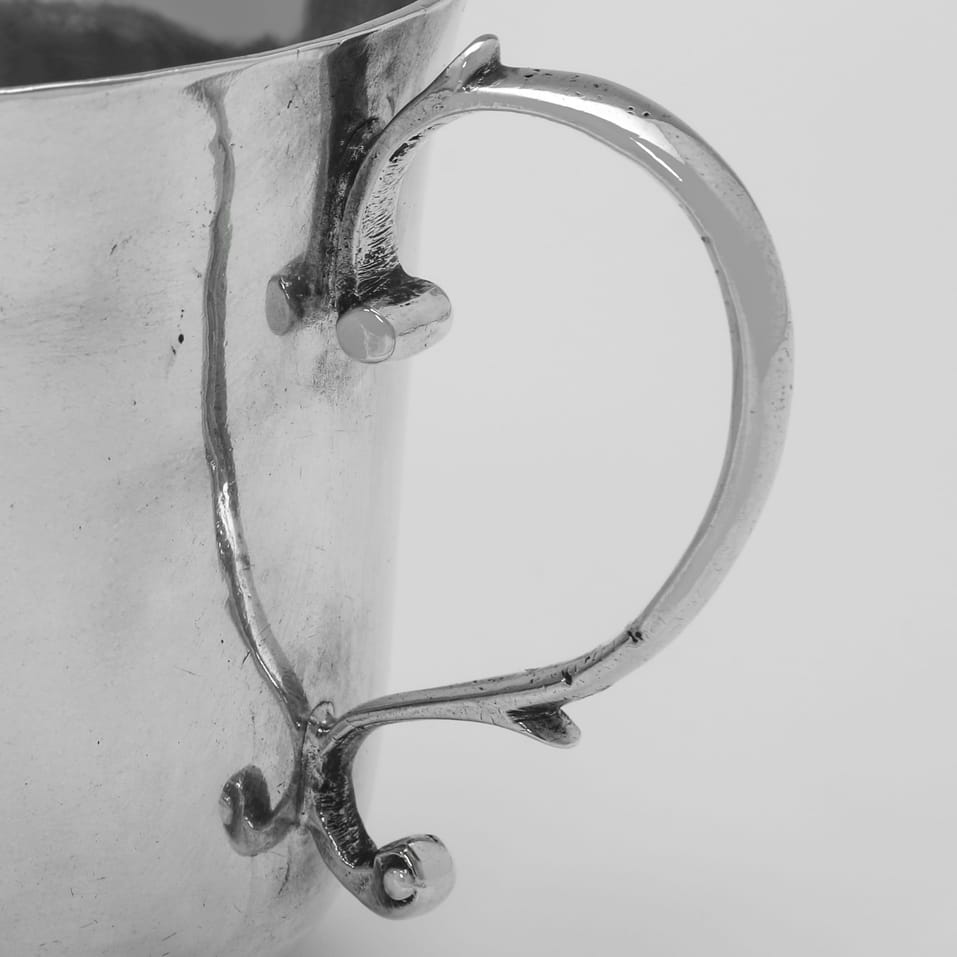 Antique Sterling Silver Porringer - hallmarked in 1688 London - James II - Image 4