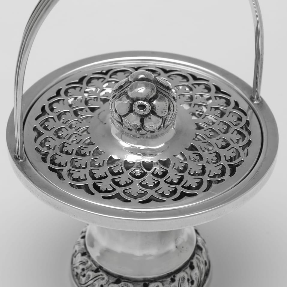 Antique Sterling Silver Potpourri Holders - Sharman D. Neill Ltd., hallmarked in 1910 Chester - George V - Image 3