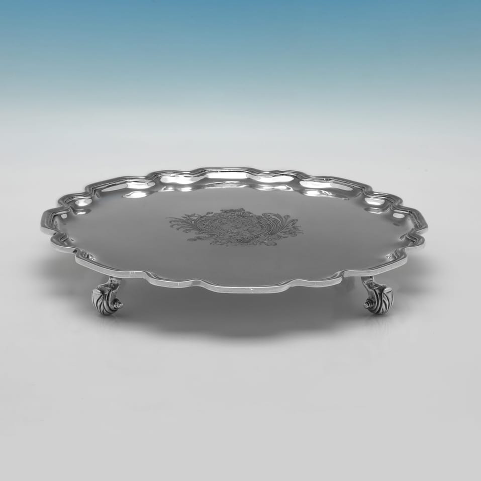 Sterling Silver Pair of Chippendale Salvers - Crate & Mansell, hallmarked in 1939 London - George VI - Image 3