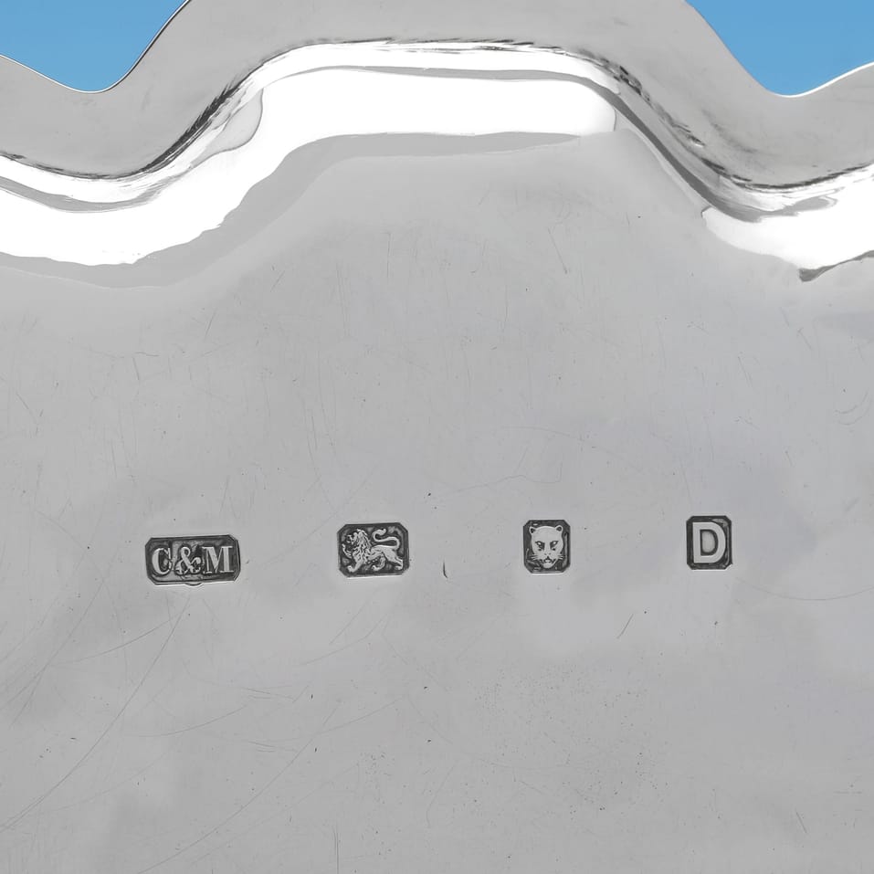 Sterling Silver Pair of Chippendale Salvers - Crate & Mansell, hallmarked in 1939 London - George VI - Image 6