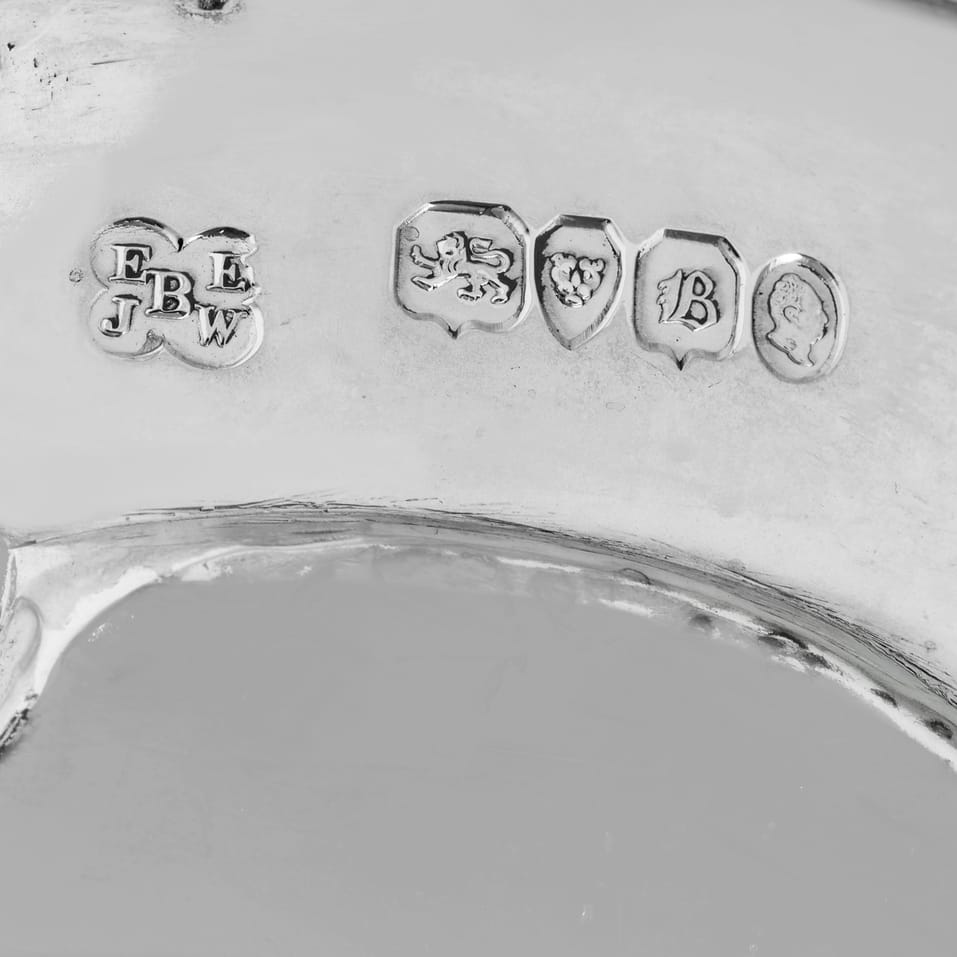 Antique Sterling Silver Salver - Barnards, hallmarked in 1837 London - Victorian - Image 6