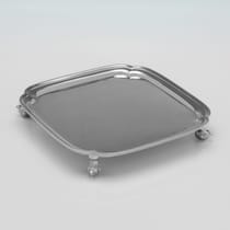 Sterling Silver Pair of Salvers - hallmarked in 1933 Sheffield - George V - Thumbnail 3